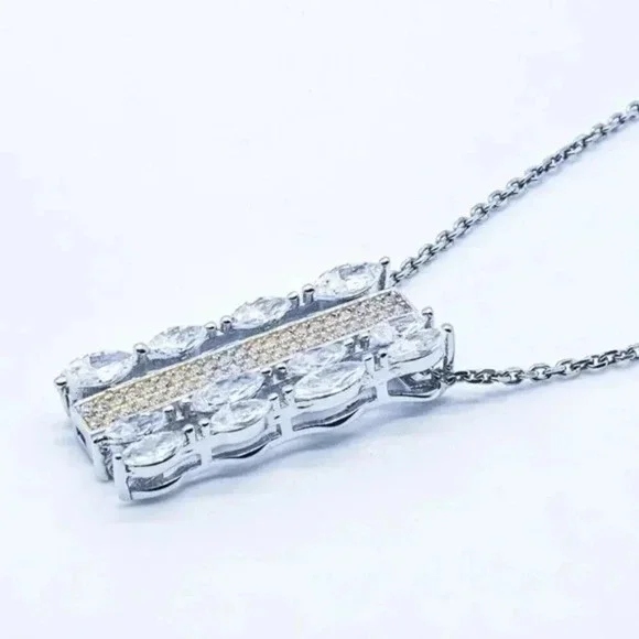 NWOT 925 Sterling Silver Grand Sparkling Pendant Chain Necklace - Picture 3 of 4